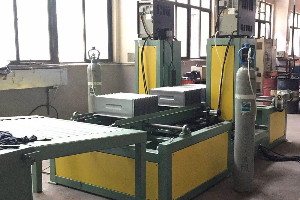 Corrugated TankFin Welding Machine.jpg